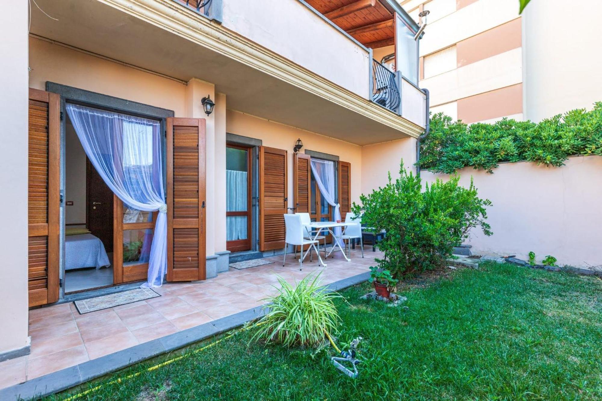Apartamento Casa Lilla 1 E 2 Oristano Exterior foto